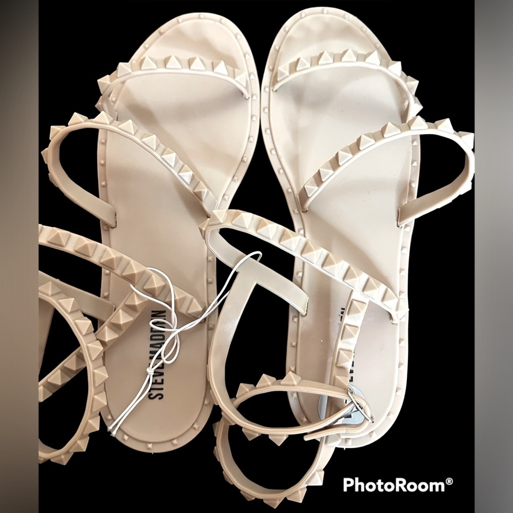 Steve Madden Wrap Around Ankle Sandal- NWOT